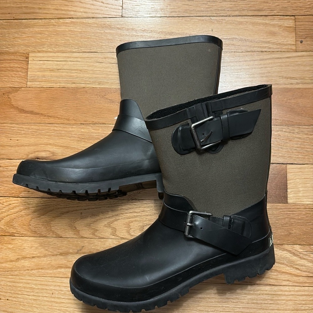 Super cute Ralph Lauren rain boots.